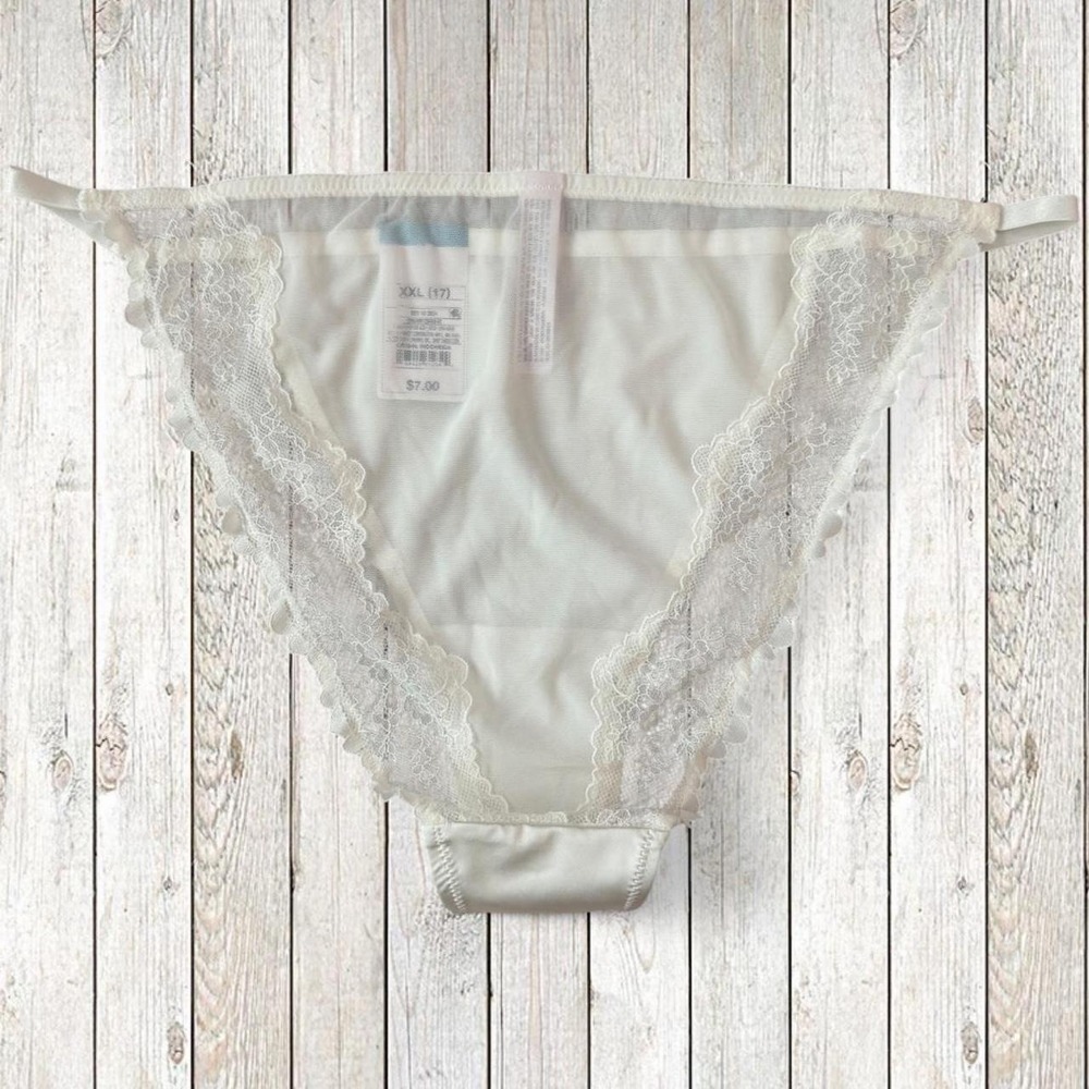 Auden white lace underwear with scalloped edges Size XXL - Picture 2 of 5